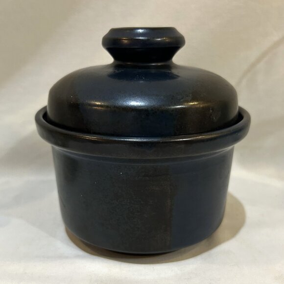Iron Mountain Stoneware Lidded Sugar Bowl Blue Ridge Pattern EUC - Picture 10 of 10